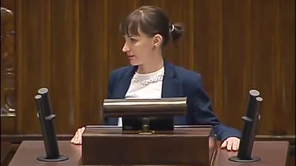 Poseł debiutantka chce do domu bo późno