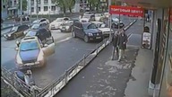 Agresywna kobieta na drodze