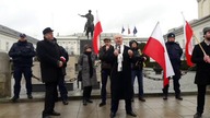 Krzysztof Tytko Państwo jest nasze.  Spółka 58 milionów Polaków.  Wypowiedź pod Pałacem Prezydenckim