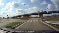 A z przejścia dla pieszych korzystamy tak   