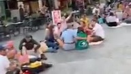 Francja.  Restauracje puste - 26. 08. 2021