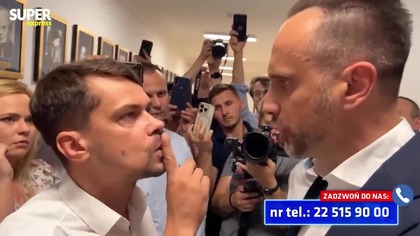 ZADYMA w MINISTERSTWIE! Kowalski NIE NADAJE się NA MINISTRA Joński w SZOKU Powinni go USPOKOIĆ!