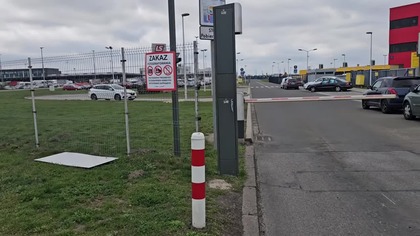 To jakaś kpina! Ochrona Impel w Warszawie drwi i wręcz ocieka agresją przy lotnisku! #301 (720p 60fps AV1-48kbit AAC-polski)