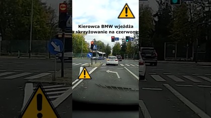 Kierowca BMW wjeżdża na czerwonym na skrzyżowanie #shorts #rikordwidjo