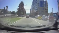 LiveLeak - Cyclist loses control and crashes on his own