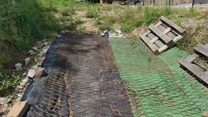 Działka budowlana wciąż czeka na pozwolenie na budowę jednak drobne zmiany następują. W dzisiejszym odcinku zobaczycie jak karczuję moim wynalazkiem zarośla, które opanowały niemal cały teren. Zobaczcie sami, zapraszam na mini vloga.

#działkabudowlana #ogrodzenie #karczowanie