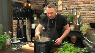Obiad w 45 min ? duszona wołowina w pieczarkowym sosie / Oddaszfartucha