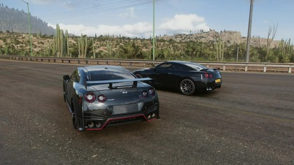 Forza Horizon 5 | NOWY Nissan GTR Nismo VS Nissan GTR 2012 Black Edition!  Który lepszy? 