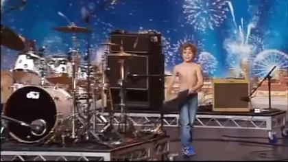 9 letni perkusista w Australijskim mam talent