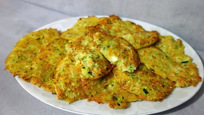 Placki z cukinii, ziemniaków i marchewki
