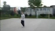 Skromny strzał