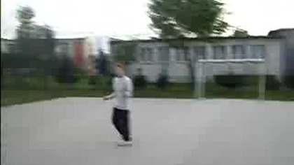 Skromny strzał