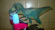 T-Rex plays his theme Theatrum Illuminatum