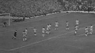 Garrincha - A Sad...  (part Garrincha vs Pele)