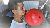WAHADŁO Z KULI DO KRĘGLI vs MOJA TWARZ !!! fizyka