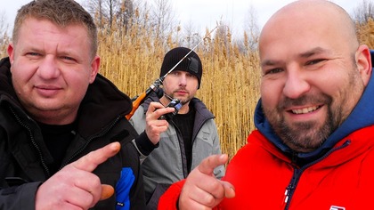 To NIE ma sensu WODA na LODZIE i ZŁOWILIŚMY RYBĘ?! 