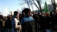 Otwarcie Stadionu. Protestujący zbierają się pod Stadionem