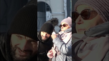 Ludzie gadają do mydła