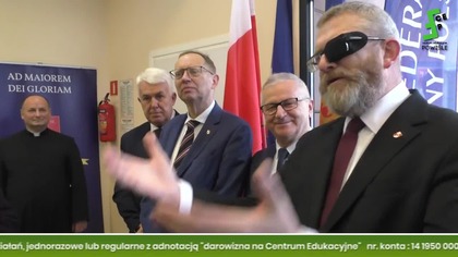 Grzegorz BRAUN i Posłowie KKP poświęcenie Lokalu Konfederacji KORONY Polskiej w Kielcach 22.12.2025