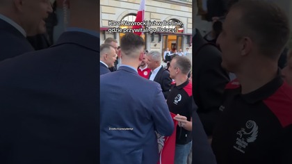 NAWROCKI JUŻ W BERLINIE! PRZYWITALI GO POLACY!
