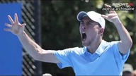 Janowicz przegrał przez brak doświadczenia. Nie spadnie w rankingu, bo nie broni punktów