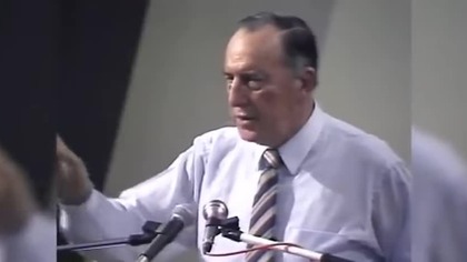 Derek Prince Jest więcej niż 1 Niebo (fragment wykładu Burzenie warowni )