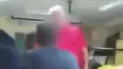 Głogów: Nauczyciel podczas lekcji uderza ucznia w twarz