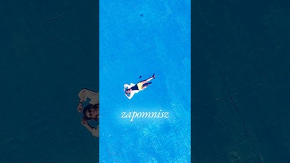 żeby wrócić 3 centymetry pod skórę