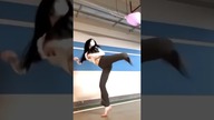 Ona powinna iść do jakiegoś MMA!