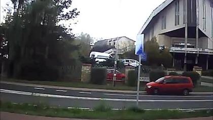 Poszła pani,na chwilkę,do sklepu.