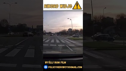 Widzi, że jadę, ale wyjechać musi #polscykierowcy #polskiedrogi #kierowcy #motoryzacja