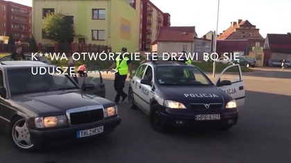 "Otw&oacute;rzcie drzwi, bo się uduszę   "