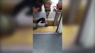 Mężczyzna wpadł miedzy peron a pociąg +18
