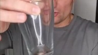 Moneta przez dno szklanki#magicznesztuczki #magia #iluzja #magik #iluzjonista #magictrick