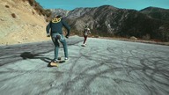Ekstremalny zjazd na longboardzie