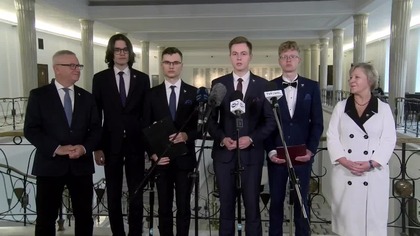 IDŹCIE Z NAMI! KORONA BRAUNA ZAPRASZA NA MARSZ NIEPODLEGŁOŚCI 2025!