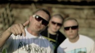 Donatan R&Oacute;WNONOC "Nie lubimy robić" Borixon, Kajman