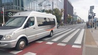 Przejazd 5 motocykli, 2 radiowozy, karetki i nadzór ZTM do zabezpieczeniu manifestacji w Warszawie
