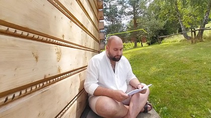 O gołowąsach chowanych na spirytusie, amerykanach starożytności, nieodłącznym atrybucie męskości - brodzie i byciu w przyrodzie ;).

Link do wpisu na blogu Wujciofaja:

https://wujciofaja.blogspot.com/2023/08/10dlaczego-mezczyzna-powinien-miec-brode.html