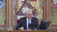 Węgierscy posłowie wypierdzielają przez okno flagę UE