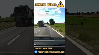 Szok! Kierowca BUSA wyprzedza na czołówkę #shorts #bus #polscykierowcy #polska #policja #viral