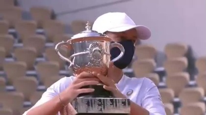 Iga Świątek - wygrała Roland Garros!