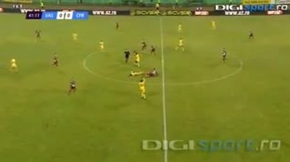 Kopnął zawodnika w głowę - wybił mu 5 zęb&oacute;w!