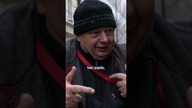ZA MAŁO BY UMRZEĆ WZRUSZAJĄCE SŁOWA RENCISTY I ORYGINALNY SPOSÓB NA PRZEŻYCIE