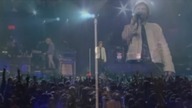 Bon Jovi - Livin on a Prayer (Newark 2007)