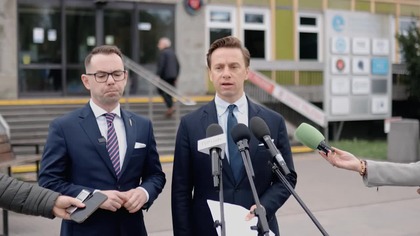 TUSK UMOCZONY! BOSAK UJAWNIA GRUBY SKANDAL W KOLEJNYM SZPITALU!