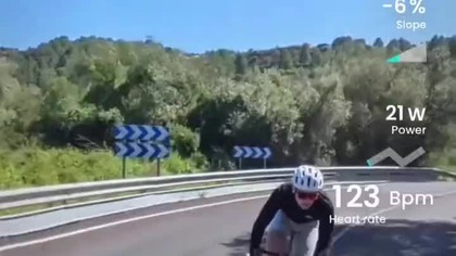 Dziś jechałem z pilotem na radiu.  #kolarstwo