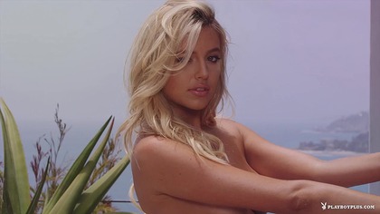 Monica. Sims - Cali. Vibes