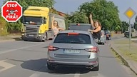 Młodzież się bawi.  STOP PIRAT