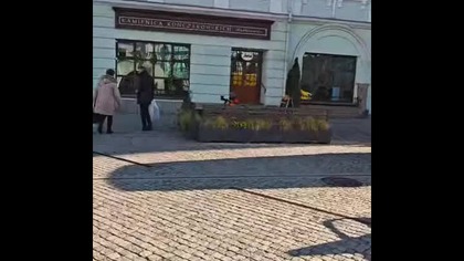 Burmistrz Gabriela staszkiewicz i inni nie ma ich w pracy pewnie są w skorumpowanego korczakowskiej